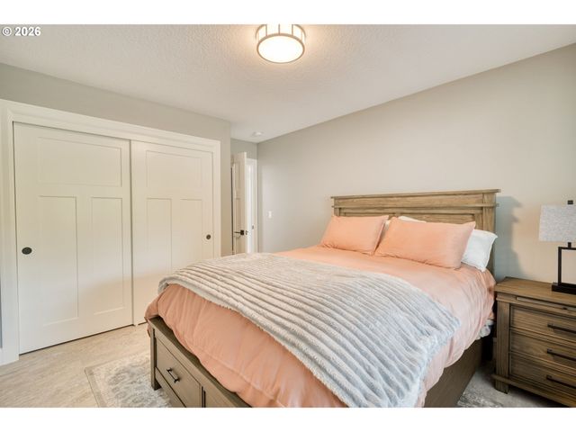 51971 Sw CREEKVIEW Pl, Scappoose, OR 97056