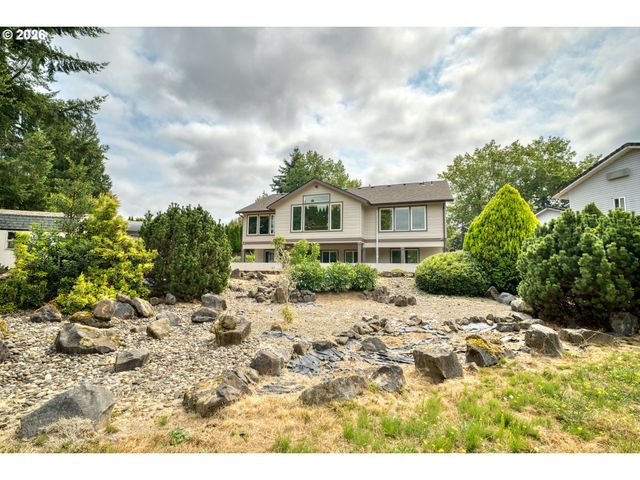 51971 Sw CREEKVIEW Pl, Scappoose, OR 97056