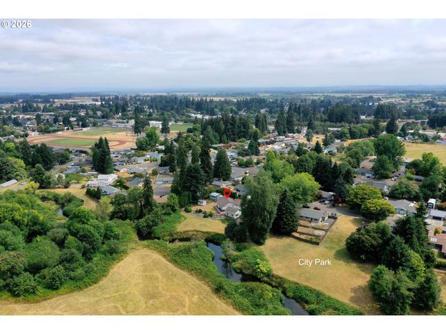 51971 Sw CREEKVIEW Pl, Scappoose, OR 97056