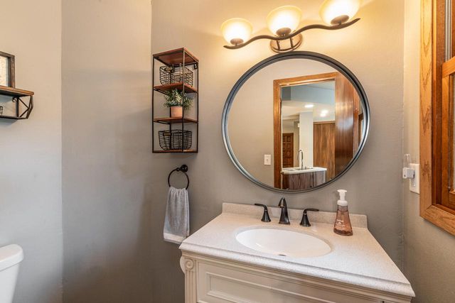 3635 S Greenlawn TERRACE, New Berlin, WI 53151