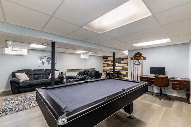 3635 S Greenlawn TERRACE, New Berlin, WI 53151