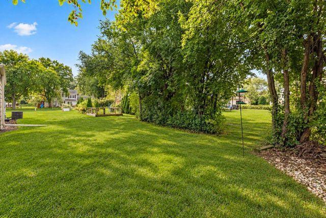 3635 S Greenlawn TERRACE, New Berlin, WI 53151