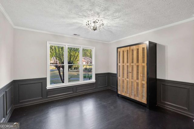 233 Ivy Creek Drive, Loganville, GA 30052