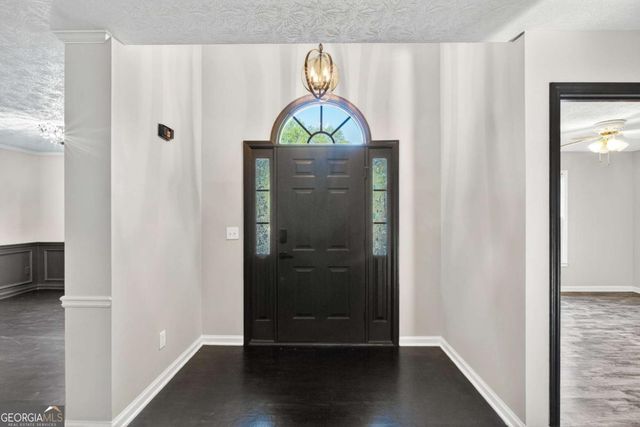 233 Ivy Creek Drive, Loganville, GA 30052