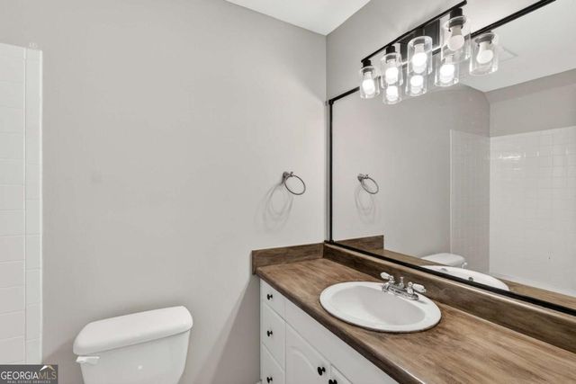 233 Ivy Creek Drive, Loganville, GA 30052