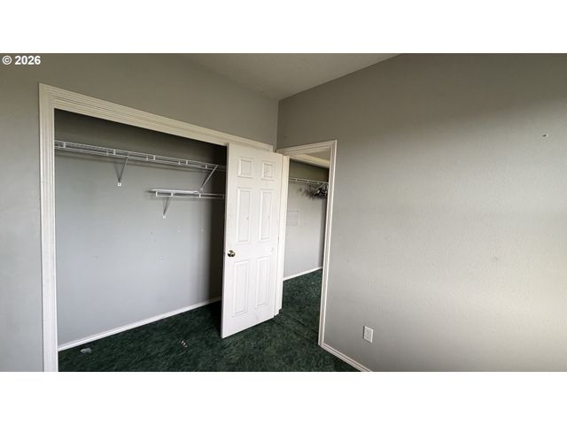 6352 Se WILDLIFE ESTATES Dr, Milwaukie, OR 97267