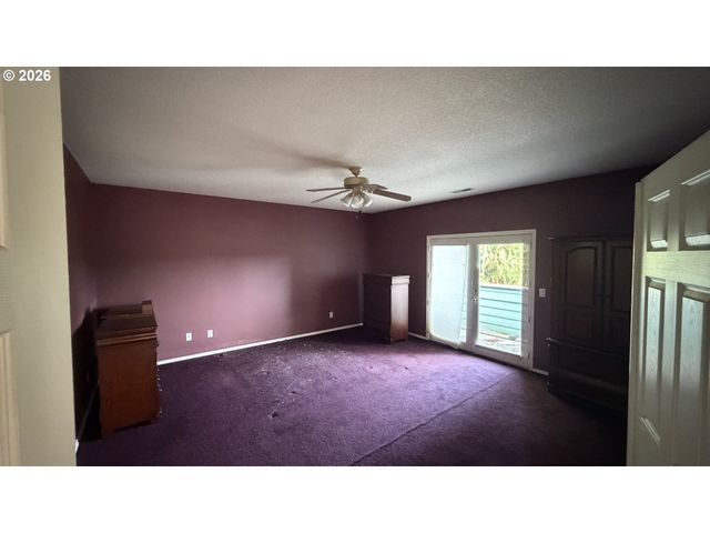 6352 Se WILDLIFE ESTATES Dr, Milwaukie, OR 97267