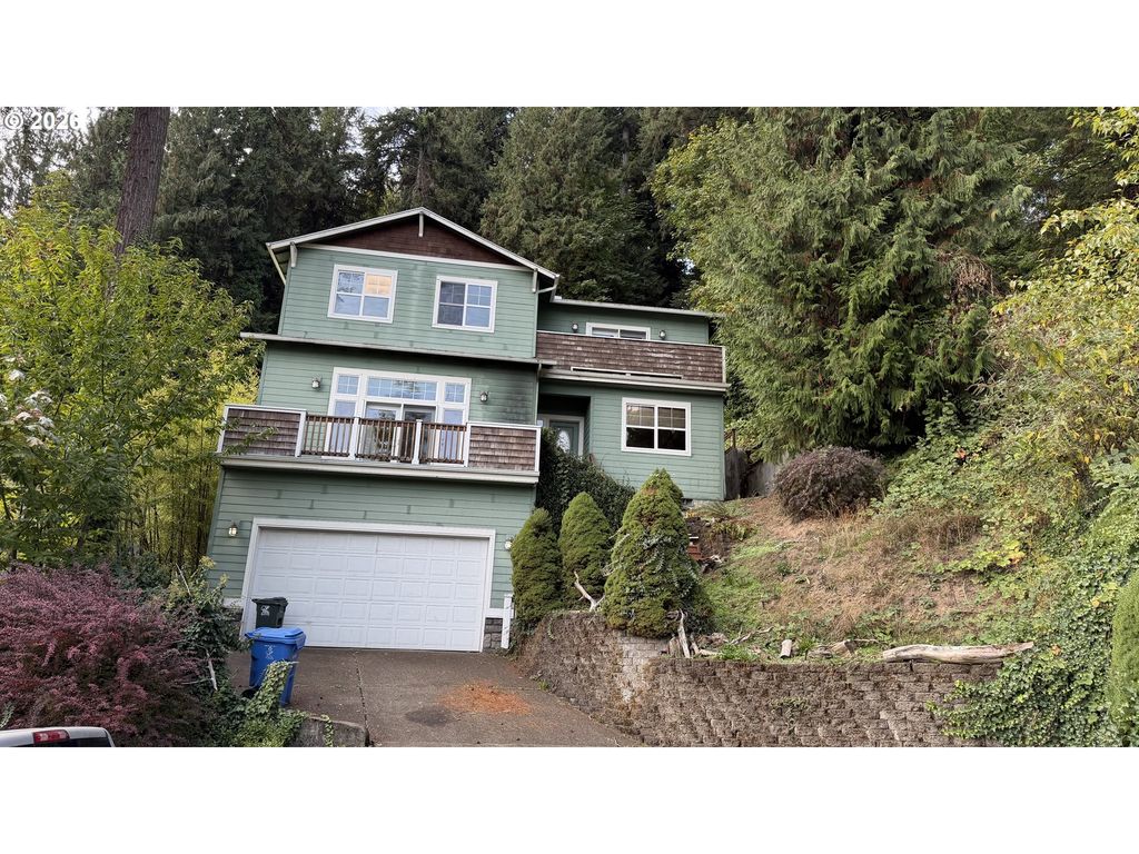6352 Se WILDLIFE ESTATES Dr, Milwaukie, OR 97267