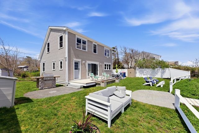 21 Shoreline Way, Plymouth, MA 02360