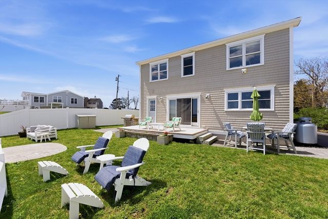 21 Shoreline Way, Plymouth, MA 02360