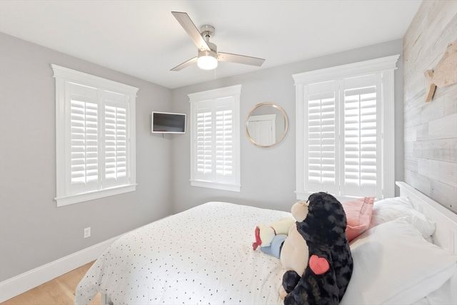 21 Shoreline Way, Plymouth, MA 02360