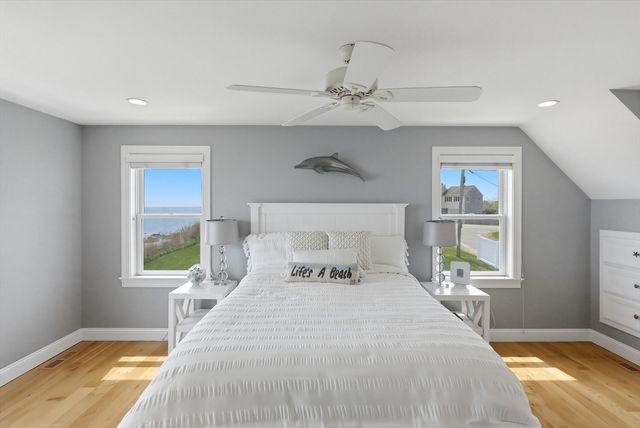 21 Shoreline Way, Plymouth, MA 02360