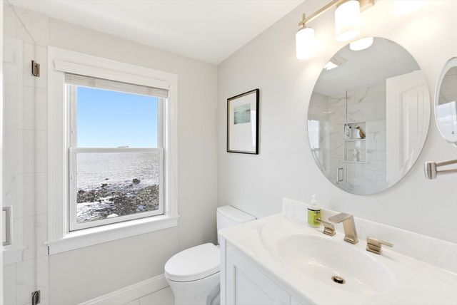 21 Shoreline Way, Plymouth, MA 02360