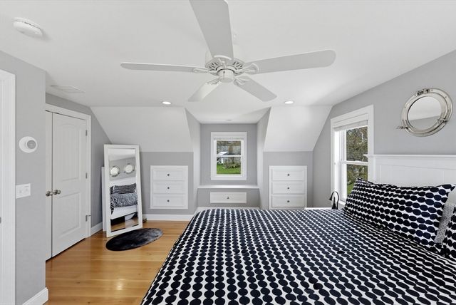 21 Shoreline Way, Plymouth, MA 02360