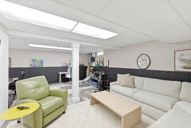 21 Shoreline Way, Plymouth, MA 02360