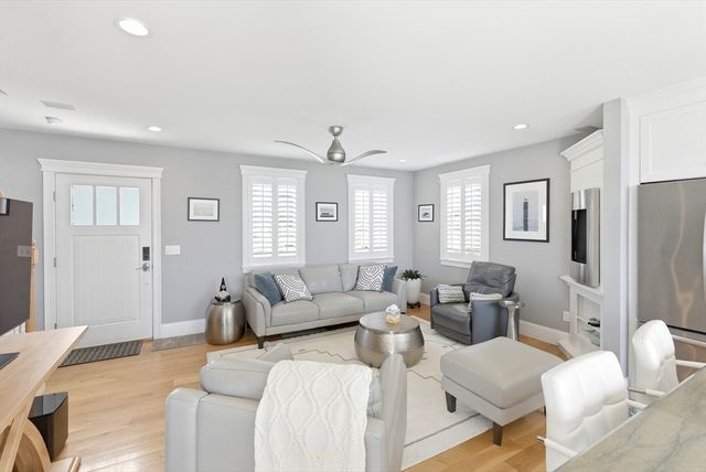 21 Shoreline Way, Plymouth, MA 02360