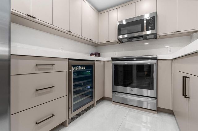 3912 S Ocean Boulevard 308, Highland Beach, FL 33487