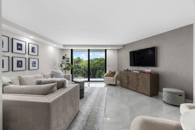 3912 S Ocean Boulevard 308, Highland Beach, FL 33487
