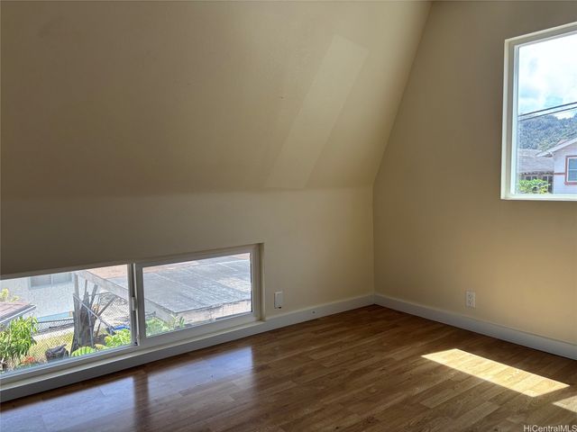211 San Antonio Avenue, Honolulu, HI 96813