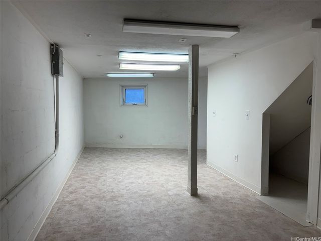 211 San Antonio Avenue, Honolulu, HI 96813