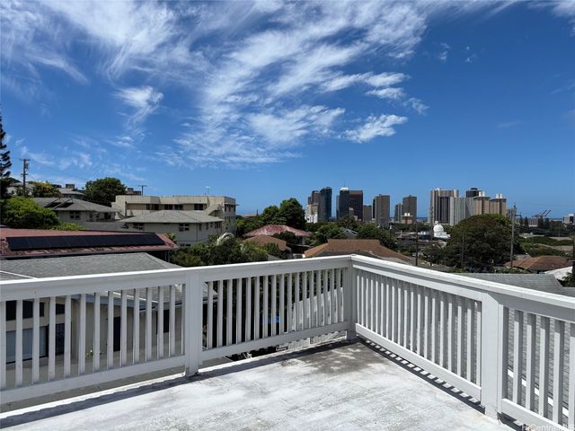 211 San Antonio Avenue, Honolulu, HI 96813