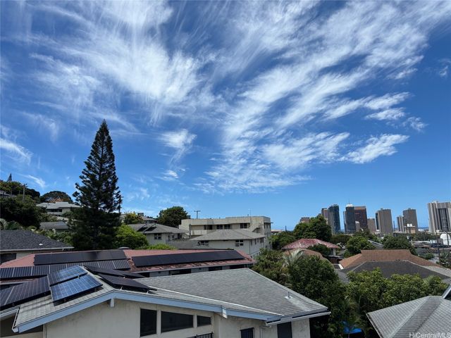 211 San Antonio Avenue, Honolulu, HI 96813