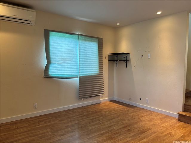 211 San Antonio Avenue, Honolulu, HI 96813