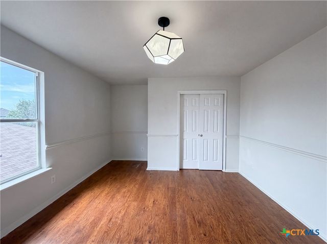 612 Sugar Brook Drive, Temple, TX 76502