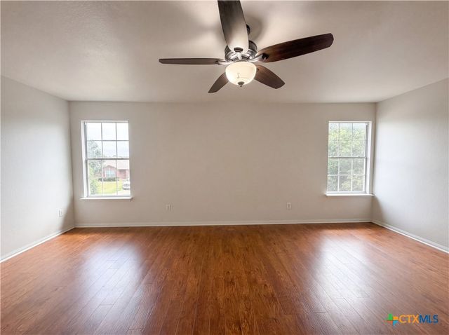 612 Sugar Brook Drive, Temple, TX 76502