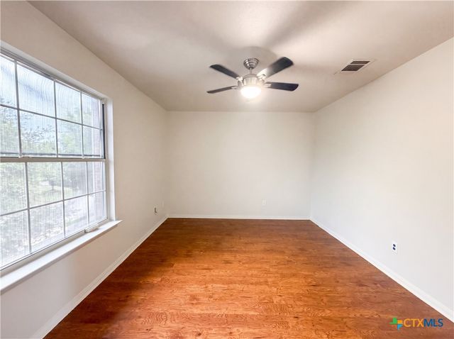 612 Sugar Brook Drive, Temple, TX 76502
