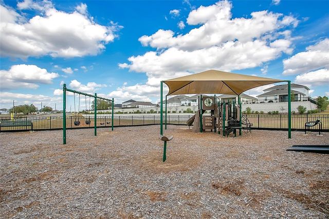 427 IRONSIDE TRAIL DRIVE, Groveland, FL 34736