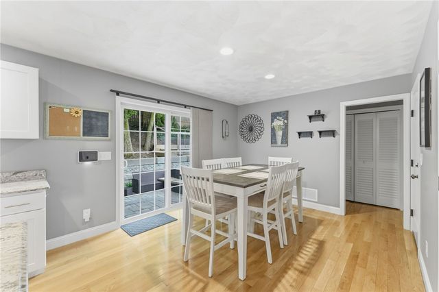 15 Aborn Avenue, Cumberland, RI 08264