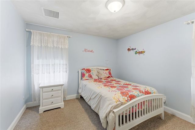 15 Aborn Avenue, Cumberland, RI 08264