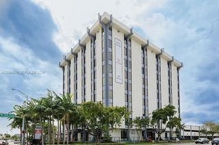 12550 Biscayne Blvd UNIT 403, North Miami, FL 33181
