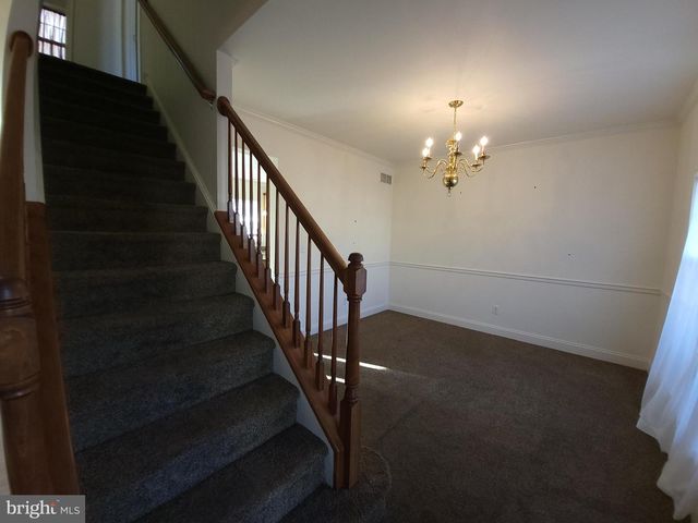 17 BORDEAUX BLVD, Newark, DE 19702