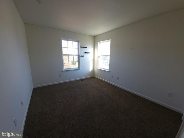 17 BORDEAUX BLVD, Newark, DE 19702