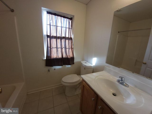 17 BORDEAUX BLVD, Newark, DE 19702