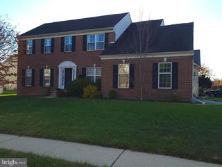 17 BORDEAUX BLVD, Newark, DE 19702