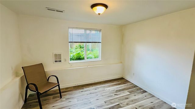 527 S Sullivan Street, Seattle, WA 98108