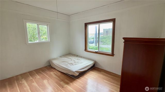 527 S Sullivan Street, Seattle, WA 98108