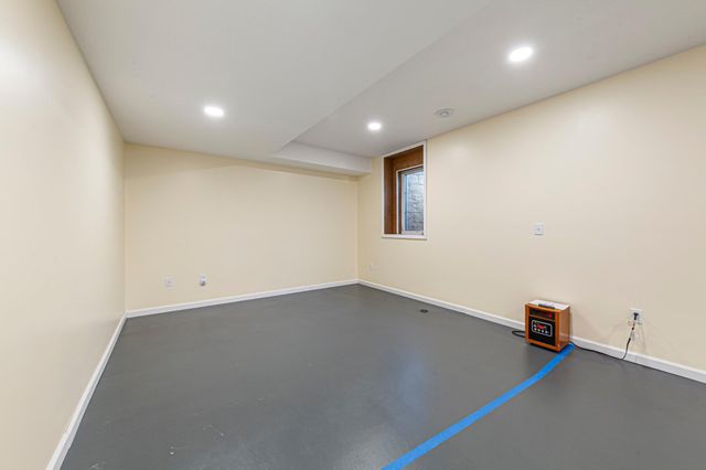 16450 Griffon Lane, Lakeville, MN 55044