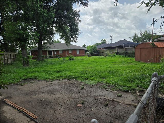 5759 Winding Creek Way, Houston, TX 77017