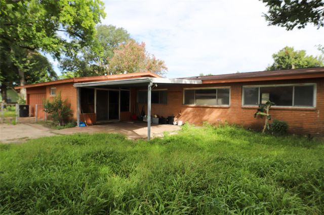 5759 Winding Creek Way, Houston, TX 77017