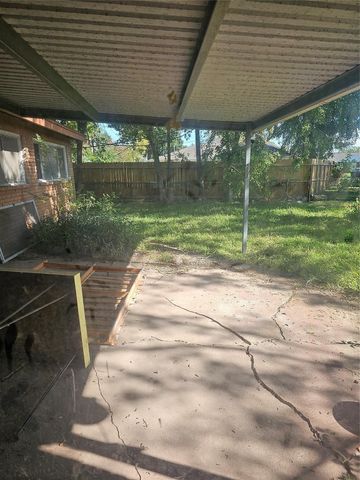 5759 Winding Creek Way, Houston, TX 77017