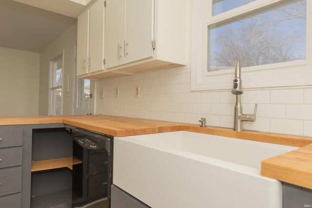 3000 Sheridan Road, Evansville, IN 47710