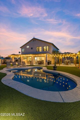 8784 N Wellside Drive, Tucson, AZ 85743
