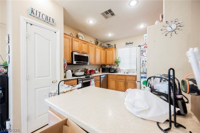 1541 Tillman Falls Avenue, Las Vegas, NV 89183