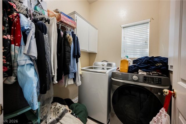 1541 Tillman Falls Avenue, Las Vegas, NV 89183
