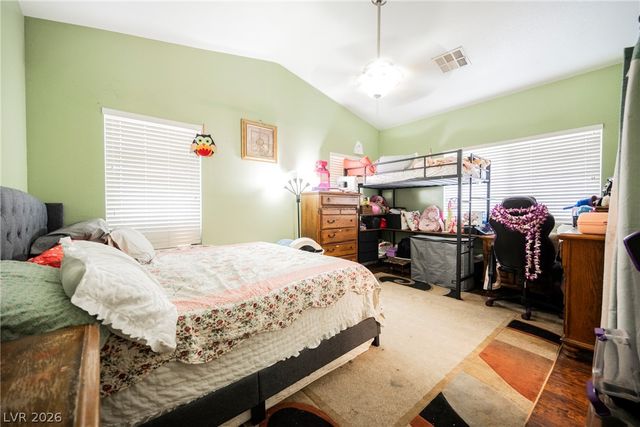 1541 Tillman Falls Avenue, Las Vegas, NV 89183