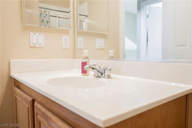 1541 Tillman Falls Avenue, Las Vegas, NV 89183